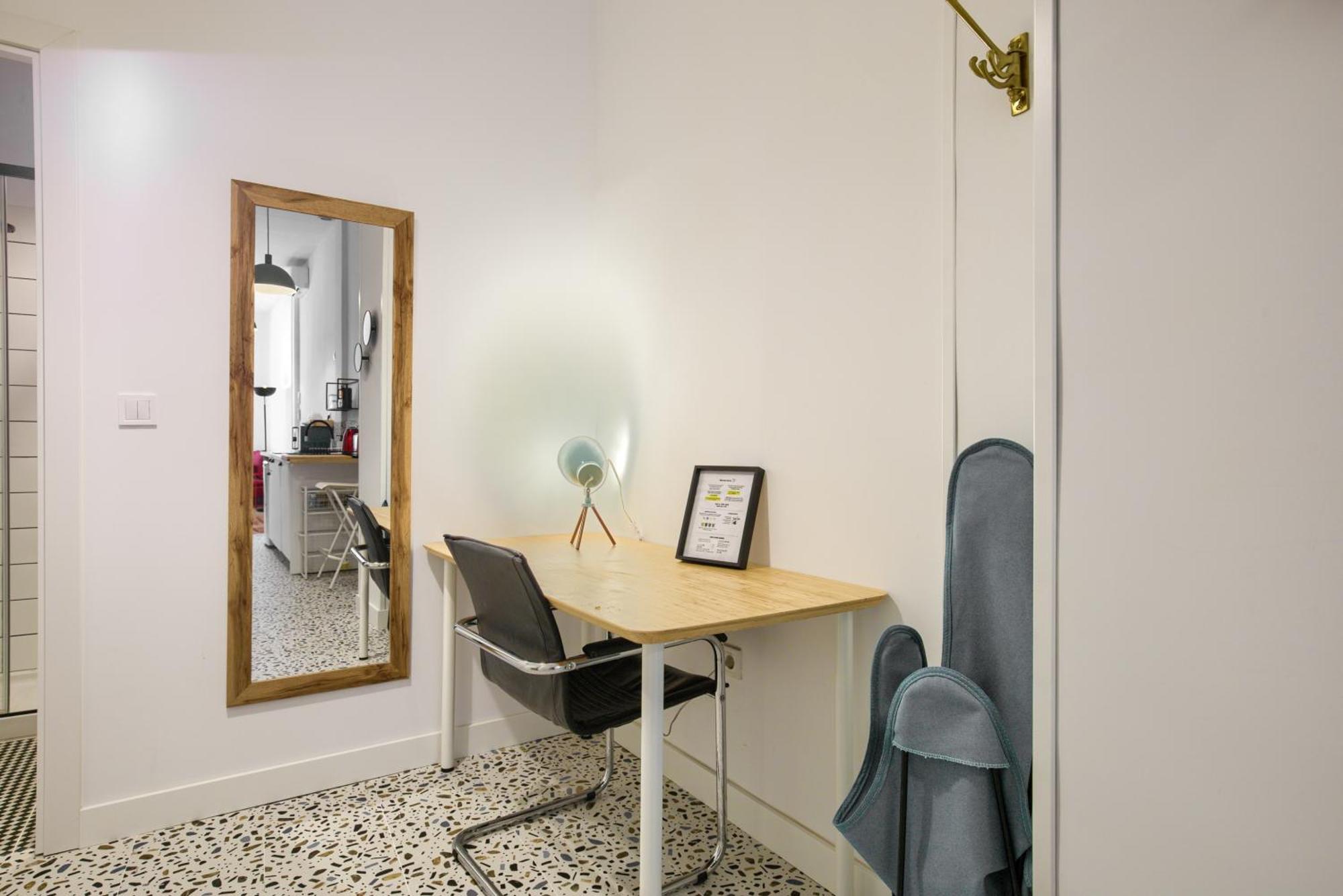 Mezzanine Orange Apartman Madrid Szoba fotó